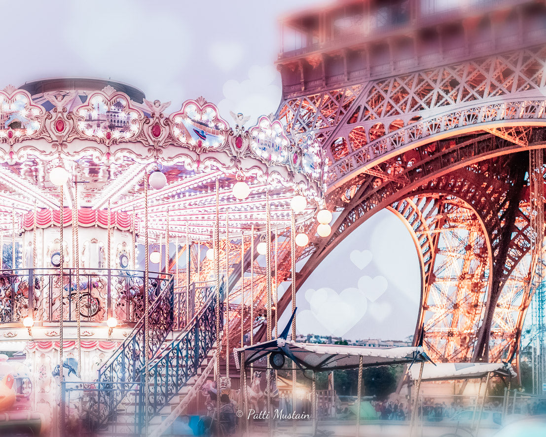 Carousel at Eiffel Tower